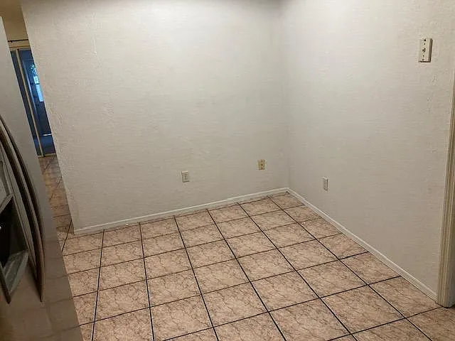 Kit eating Rm