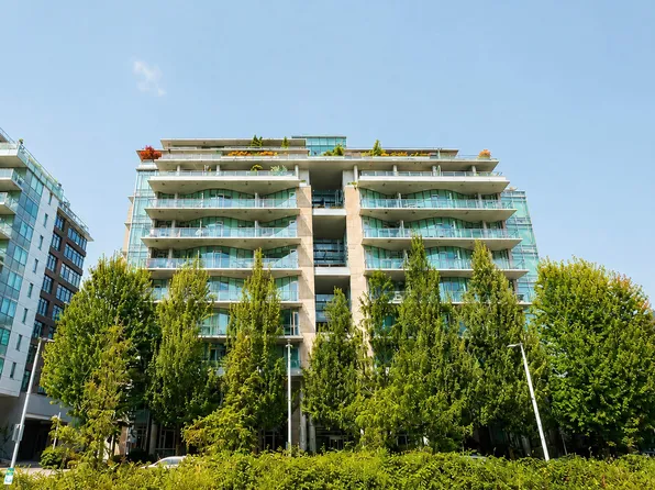 1633 Ontario St #406, Vancouver, BC V5Y 0C2
