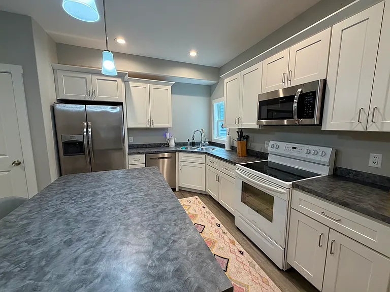 248 Monroe Ave — Photo 24