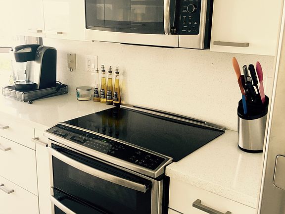 3rd image of 3400 NE 192nd St APT 709