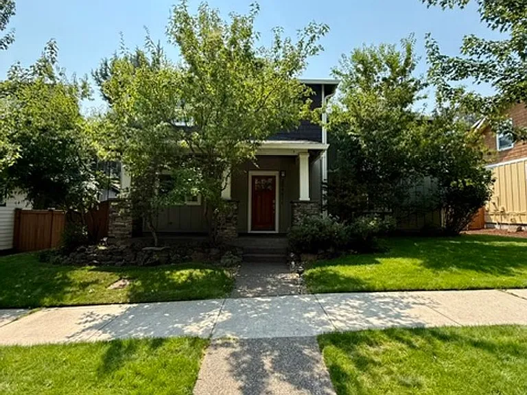 20441 Aberdeen Dr — Photo 1