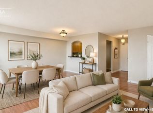 18 Holborn Dr #603, Kitchener, ON N2A 4A1