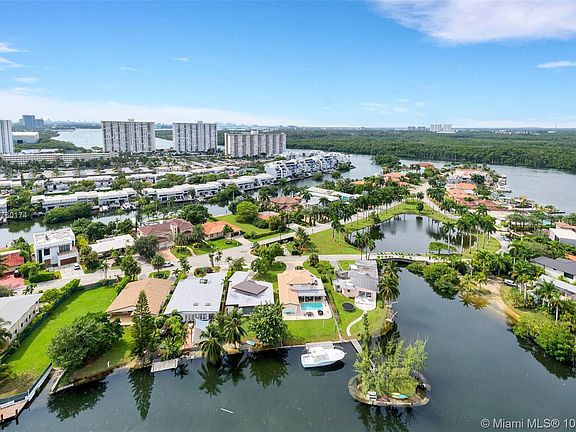 5th image of 16500 Collins Ave APT 2253