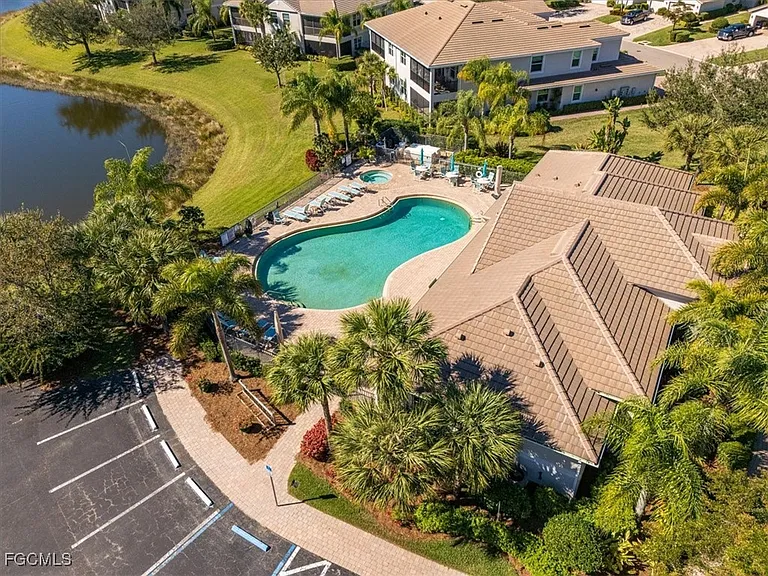 13091 Pebblebrook Ridge Ct #101 — Photo 35