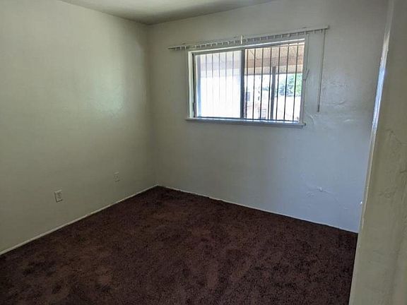 2nd image of 1303 E Lynwood Dr APT 20