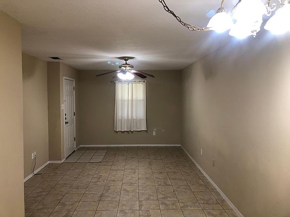 5th image of 205 W Cedar St