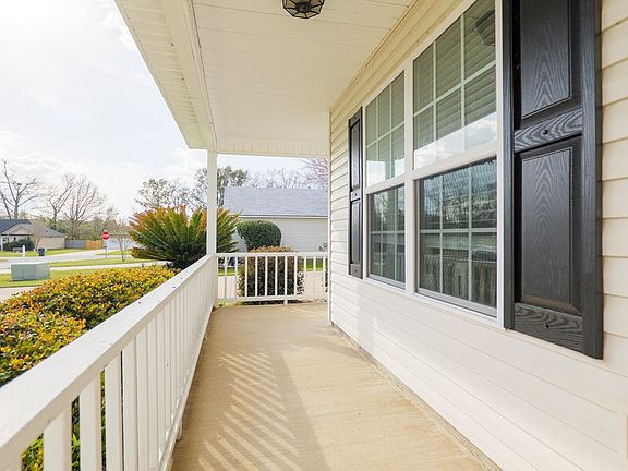 4th image of 4934 Grant Dr