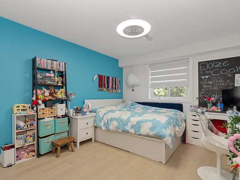 145 Shirley Ave — Photo 39