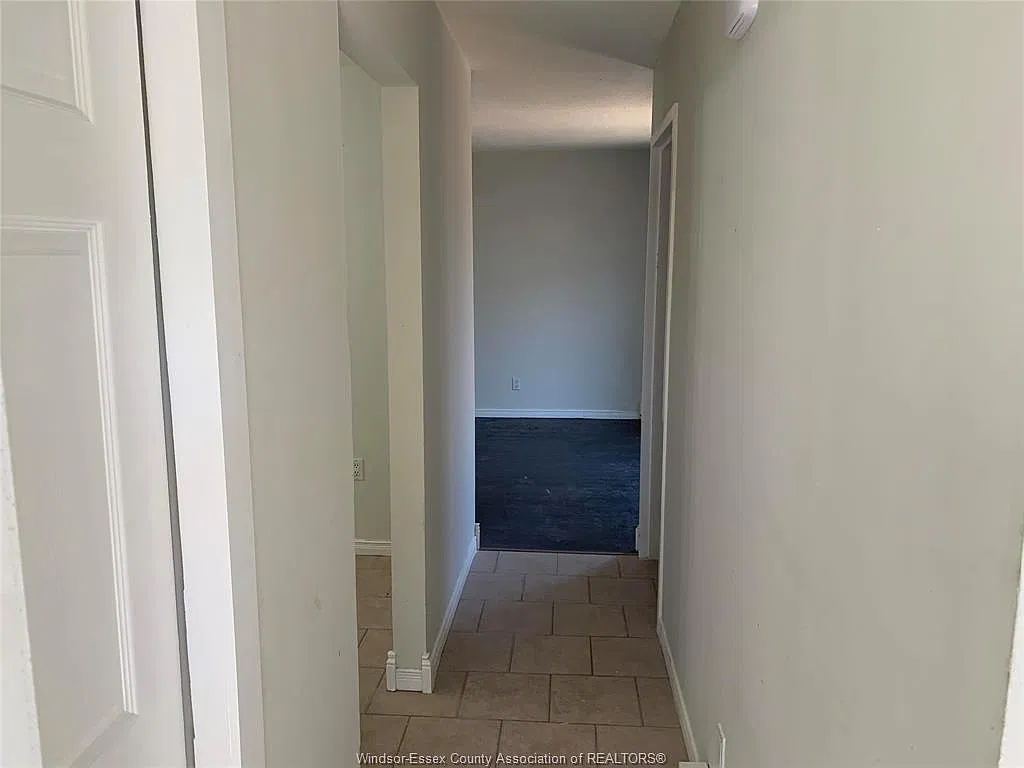 4 bed, 1.5 bath, $2,250 — Photo 2