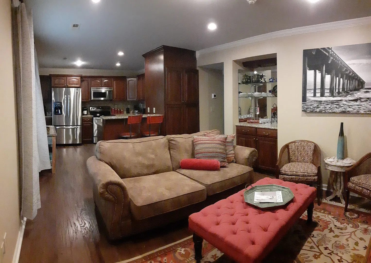 2 bed/1 bath Pecan Grove — Photo 3