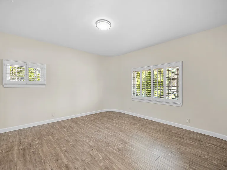 1635 Grandview Ave — Photo 14