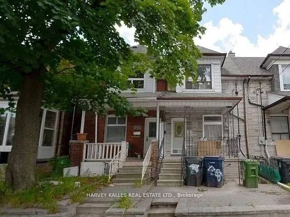 (undisclosed Address), Toronto, ON M6H 3Y3
