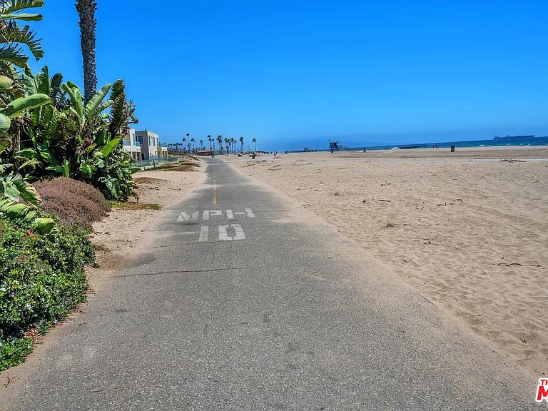 7301 Vista Del Mar Ave #B113 — Photo 13