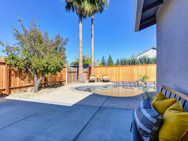 5613 Phlox Ct — Photo 28