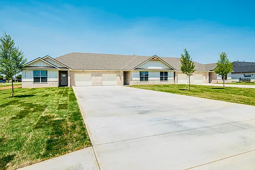 19150 Mid Country Blvd #1-4 Photo 1 19150 Mid Country Blvd #1-4 Photo 1