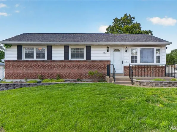 11141 Pine Forest Dr, Saint Louis, MO 63126