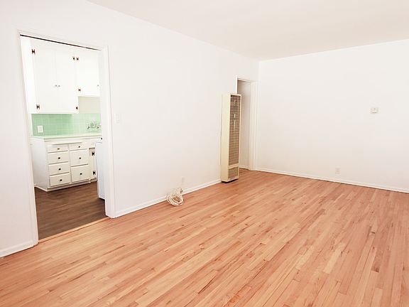 5th image of 2519 Griffith Park Blvd #2519