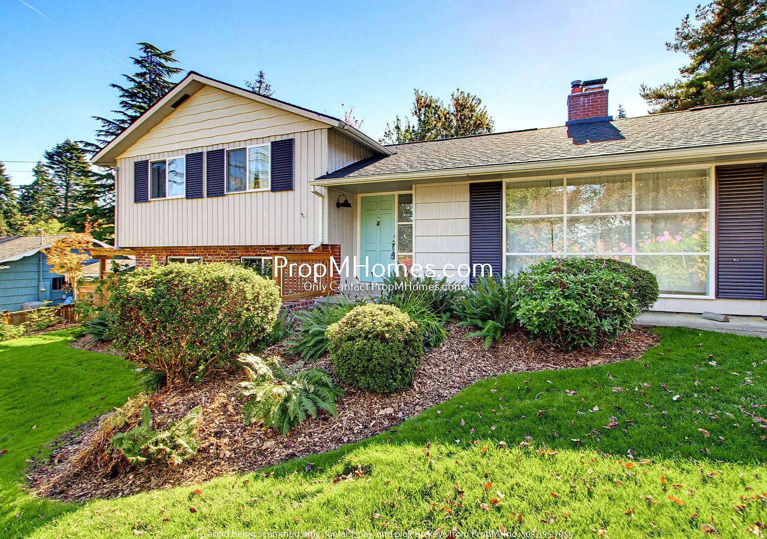 Charming Four Bedroom Home in West Linn - Landscaping Included! — Photo 1