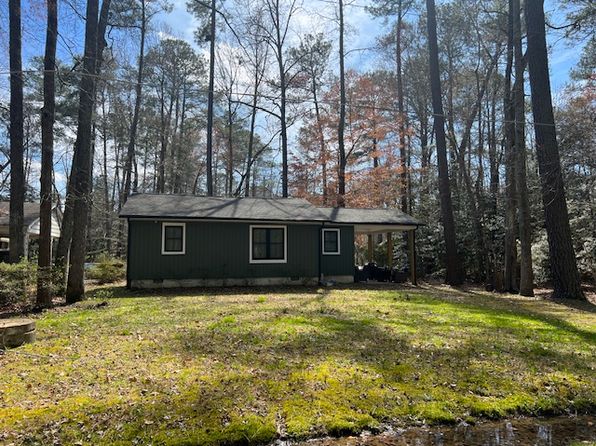 108 Boxwood Dr