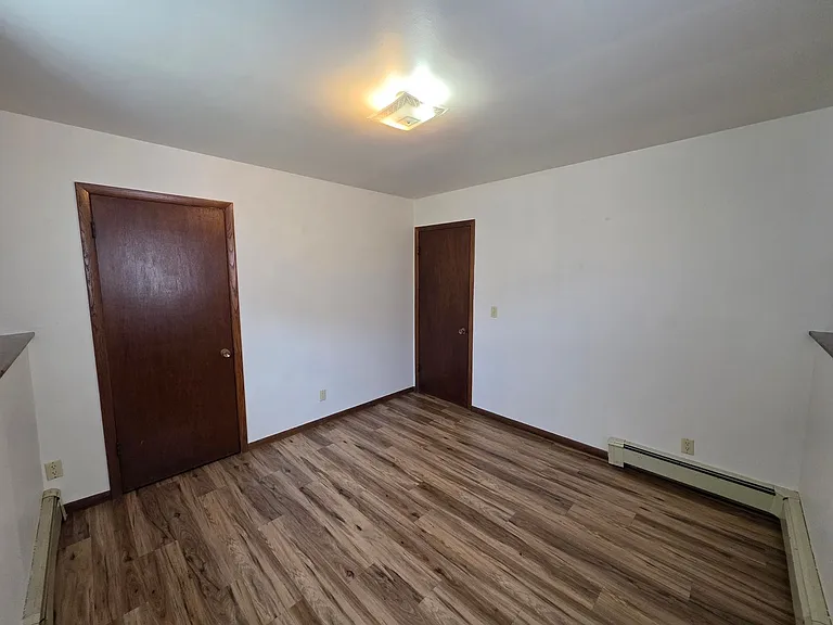 221 W 10th Ave — Photo 7