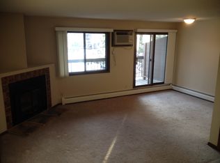 7401 101st St W #101, Bloomington, MN 55438