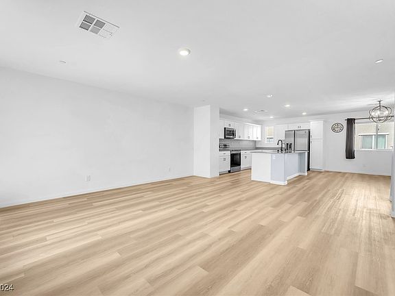 5th image of 2825 Mariner Turquoise Ln Unit 4