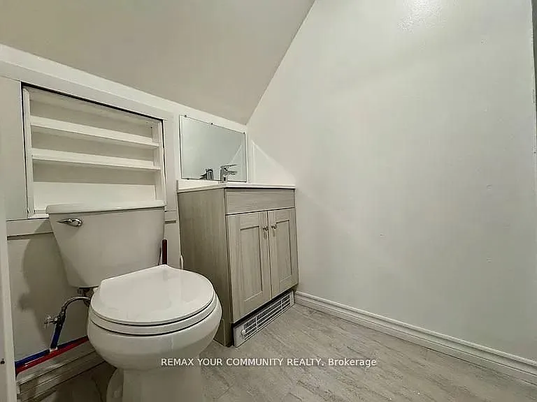 22 Clifton St #MAIN FLOOR — Photo 21