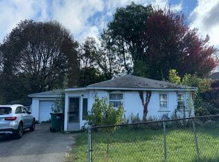 303 Kelso Dr, Erie, PA