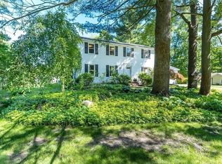 67 Wild Rose Dr, Andover, MA 01810