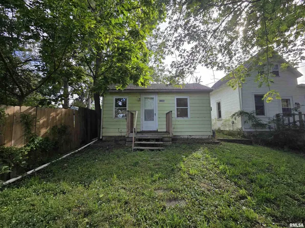 3822 N Faber Ave, Peoria Heights, IL 61616