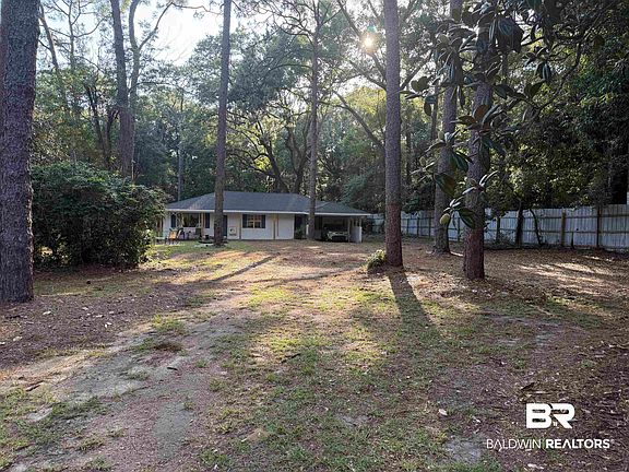 2nd image of 1401 Forest Ridge Rd E