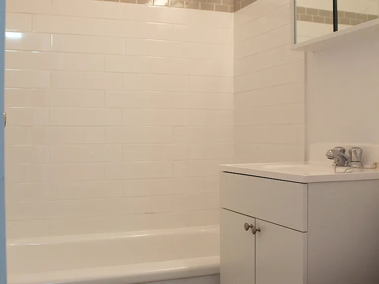 900 Jane St #B6 — Photo 11