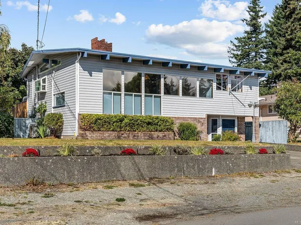 376 McCarthy St, Campbell River, BC V9W 2R6