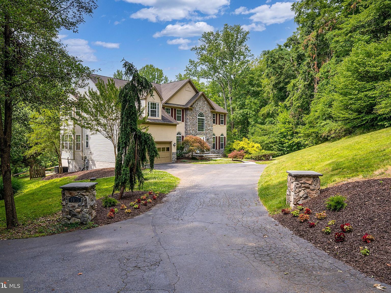 8075 Knightshayes Dr, Manassas, VA 20111 MLS VAPW2053556 Zillow