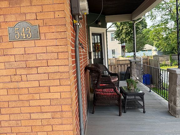 Wraparound porch