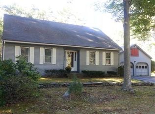 4 Mattawa Ln, Lakeville, MA 02347
