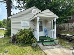 3822 White House Pkwy, Warm Springs, GA 31830