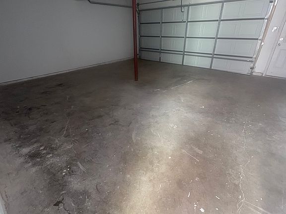 2nd image of 4508 NE Arlington Ave