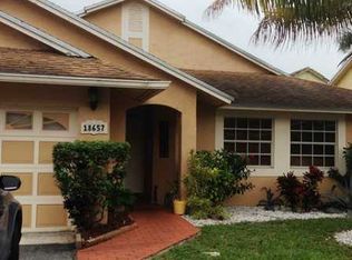 18657 NW 78th Pl, Hialeah, FL 33015