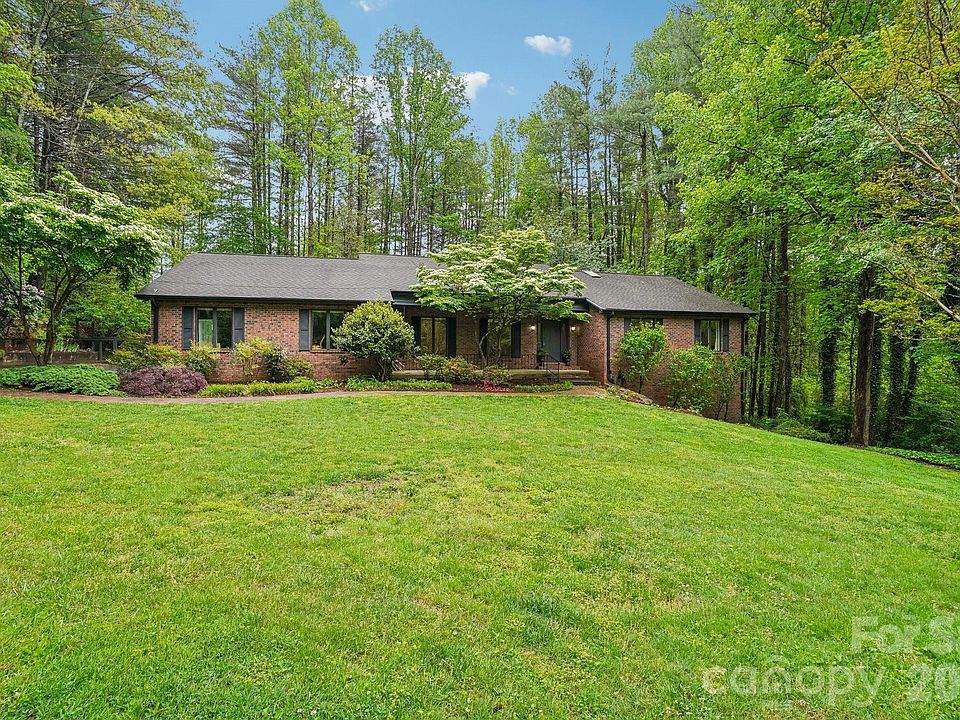 1st image of 9 Westbridge Dr