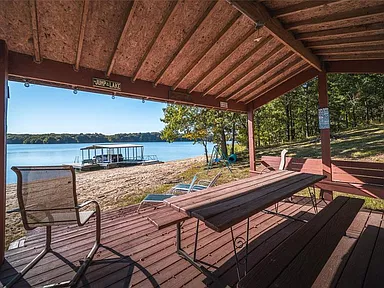 Property photo 33