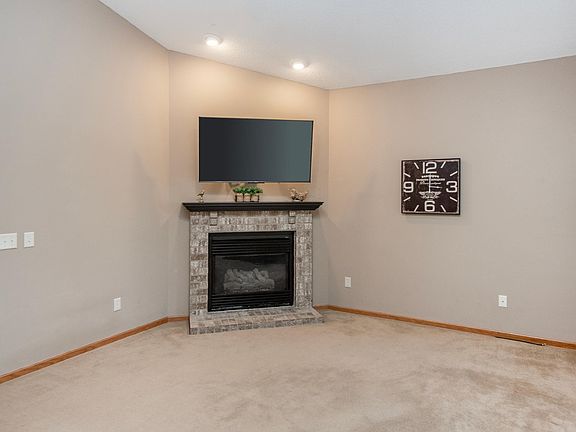 5th image of 17213 Rogers Rd