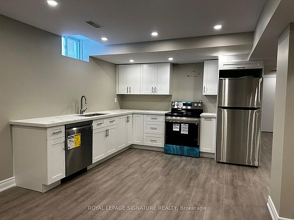 3rd image of 181 Glenforest Dr