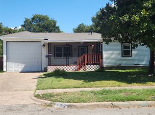 722 NE 22nd St, Grand Prairie, TX 75050