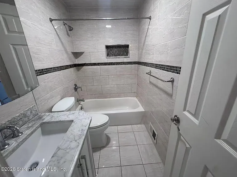 483 Barlow Ave — Photo 12