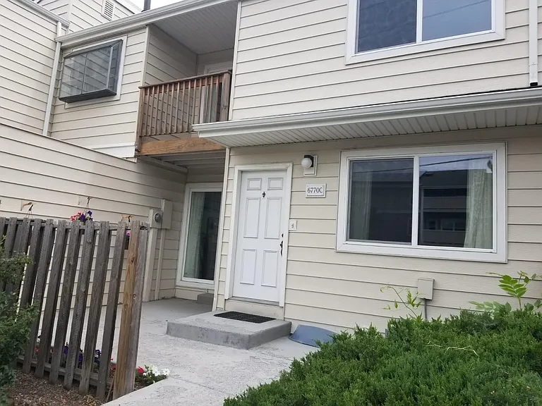 6770 E Mississippi Ave #C — Photo 1