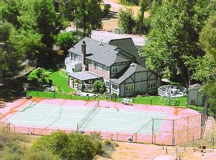 2202 Stunt Rd, Calabasas, CA 91302