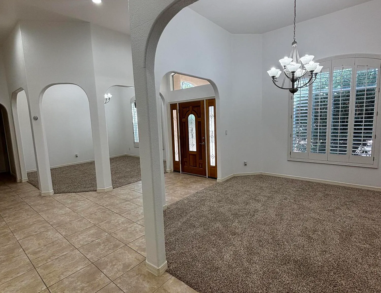 4 bed, 3.5 bath, 2650 sqft, $2,750 — Photo 2