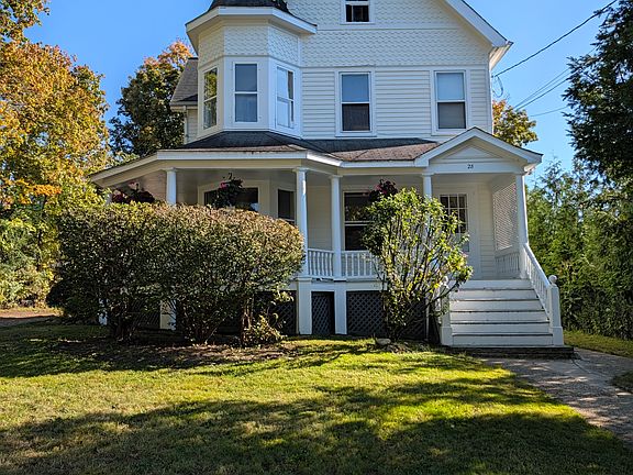 2nd image of 28 Richmond Hill Rd