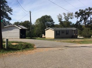 206 N Church St, Central, SC 29630